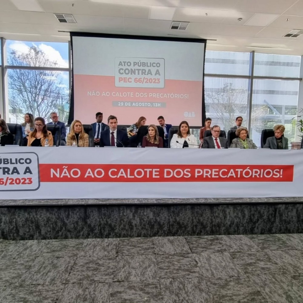 Sinapers participa e ato contra o calote dos precatórios. 