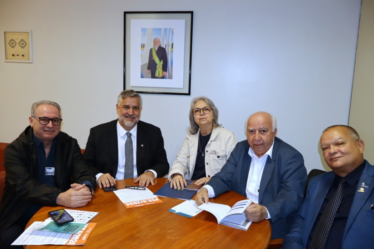Sinapers reune-se com o deputado federal Paulo Pimenta (PT/RS).